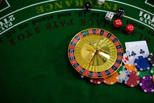 Filipino bettor using tg777 betting tips on a smartphone